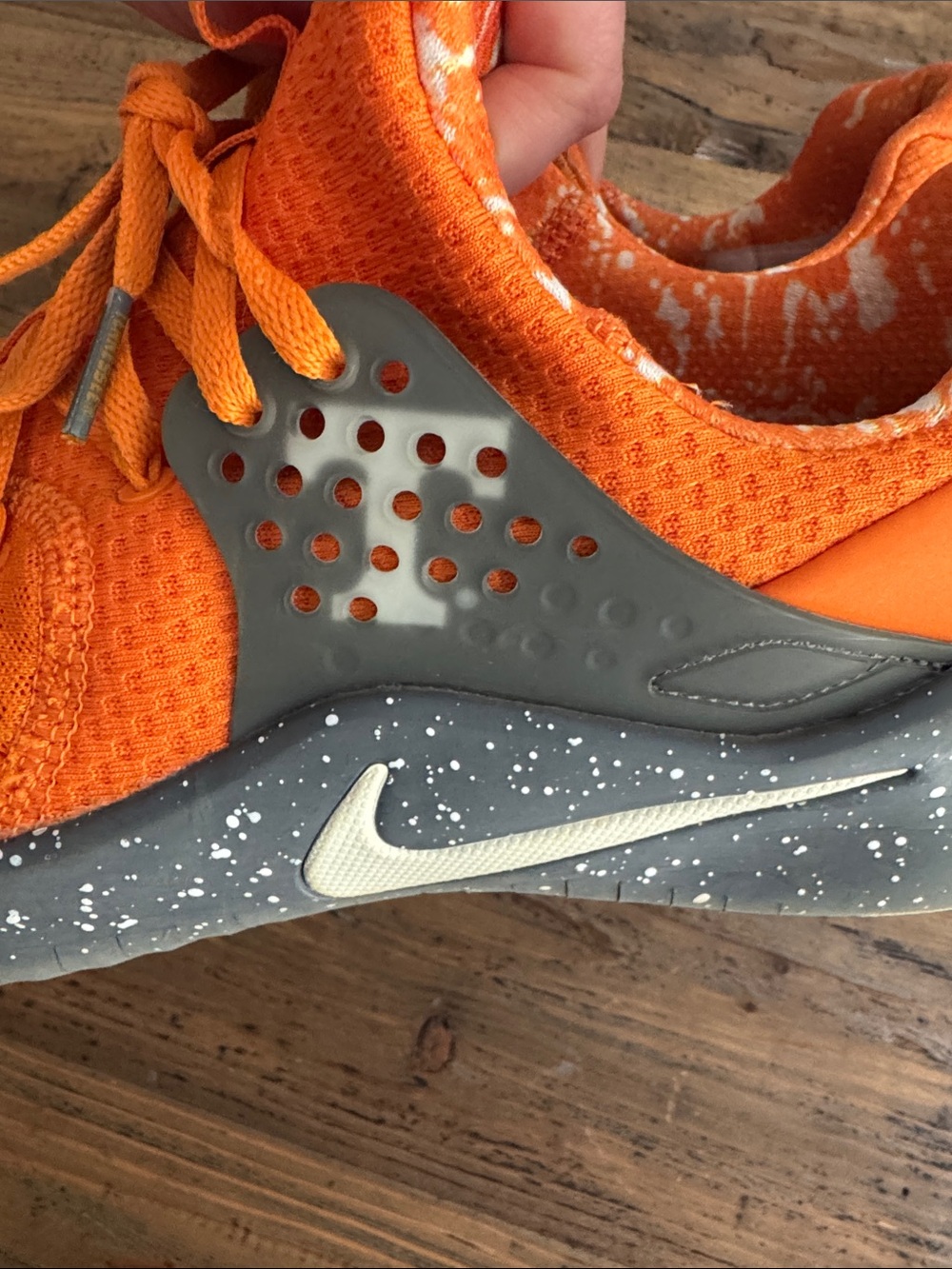 Nike TN Vols Orange Mesh Running Shoes with Speckled Gray Midsole - Picture 4 of 6